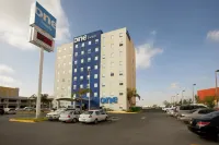 One Monterrey Aeropuerto - Parkering