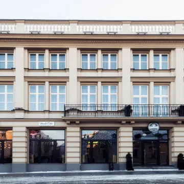 Hotel Royal & Spa Hotels near Old Town