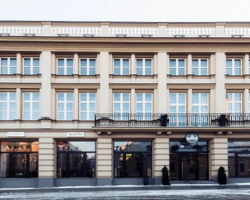 Hotel Royal & Spa Hotels near Historical Museum