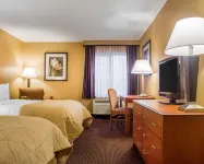 Clarion Hotel & Suites Riverfront Hotels in Oswego
