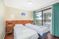 98 Steps to the Beach 2Br Coastal Getaway