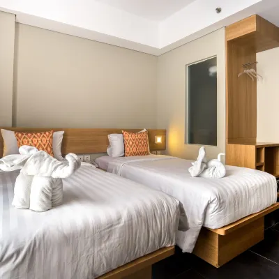 Maple Hotel Grogol Hotel dekat Stasiun Pesing