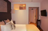 La Demeure Hotels in Ploumagoar