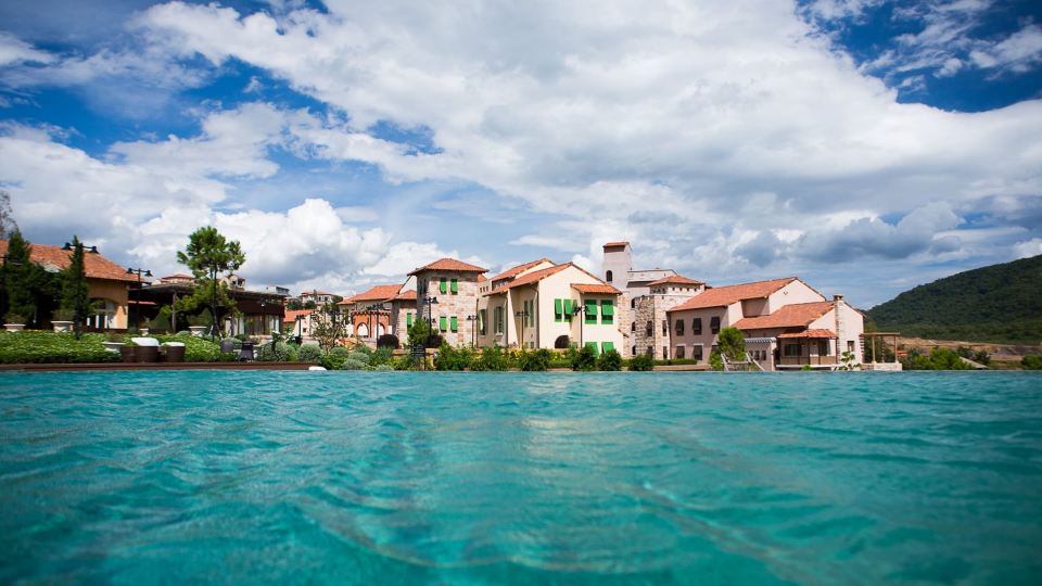 Toscana Valley Town Square Suites