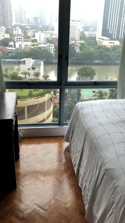 Makati CBD Resort 2 Bedroom Отели рядом с достопримечательностью «Lee Gardens»