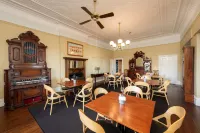 Anchorage Seafront Hotel Hotels in Victor Harbor