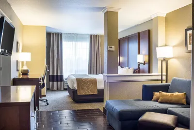 Comfort Suites Hotels near Minot State University
