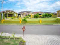 Ocho Rios Getaway Villa at Draxhall Hotels in Saint Ann’s Bay