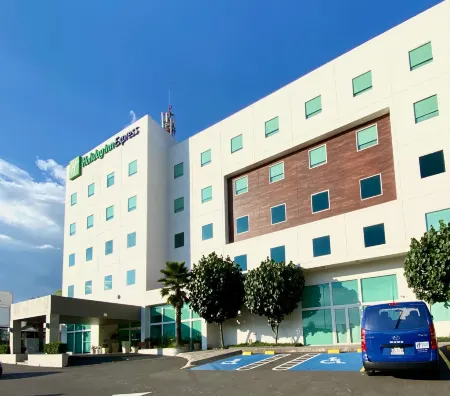 Holiday Inn Express GUADALAJARA ITESO by IHG