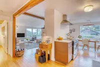 Four Bears by AvantStay Walk to Beach Hot Tub Ocean View Hotels in Arch Cape