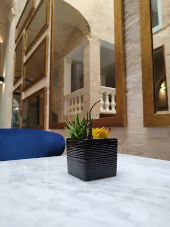 Mulberry Suites Отели рядом с достопримечательностью «Дворец Великого магистра»