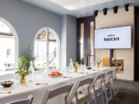 Hotel Ravesis Hotels in Bondi Beach