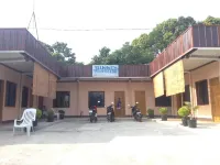Mikki's Tourist Inn Hotels in Каміґуїн