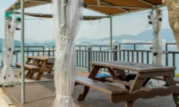 Yeosu Sunset Hostel and Pension