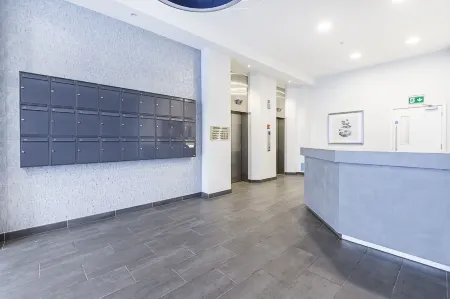 Cornwall House Apartments Отели рядом с достопримечательностью «Парк Лэнгли»