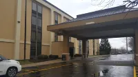 The Hotel at Dayton South - parking