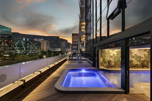The Onyx Apartment Hotel by Newmark - Gym