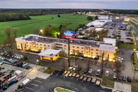 Fairfield Inn & Suites Lumberton