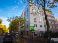 Ibis Styles Paris Tolbiac Bibliothèque Отели рядом с достопримечательностью «Школа менеджмента ESG»