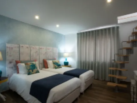 Casa d'Avó Guesthouse and Apartment Hotels in Velas