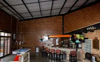 Sunrock Guesthouse - bar