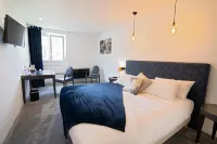 Hôtel Bomotel Hotels in Marcillat-en-Combraille