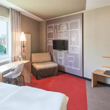 B&B HOTEL Frankfurt-Messe Отели рядом с достопримечательностью «Аквапарк "Ребштокбад"»