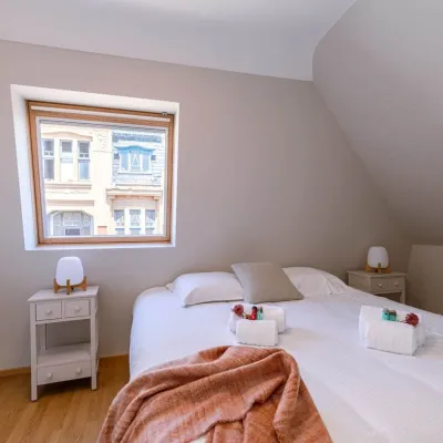 Huswell - Centrally Located Apartment with Sunny Terrace