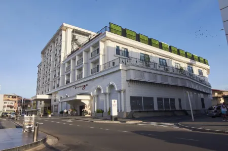 Yogh Hospitality Отели в г. Парамарибо