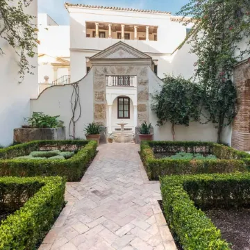 Las Casas de la Judería de Córdoba Отели рядом с достопримечательностью «Дом сефарда»