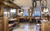 Hotel Grüner Baum - breakfast