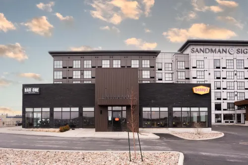 Sandman Signature Dartmouth Hotel & Suites Hotels in Fall River