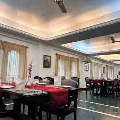 Lhaki Hotel Dining/Meeting Rooms