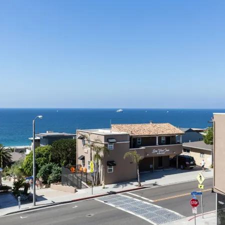 The Sea View Inn at the Beach