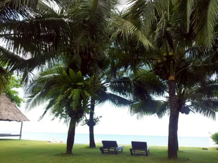 The Memory - 4 Bedrooms Beachfront Pool Villa