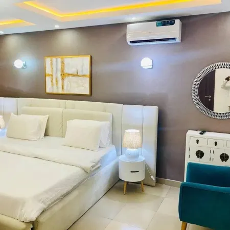 Rove Luxury Hotel and Suites