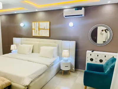 Rove Luxury Hotel and Suites Hotels near St. Michael's Plaza, Awka