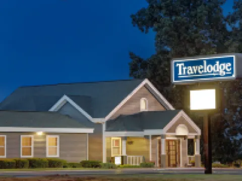 Travelodge by Wyndham Iowa City Hotels in Johnson County