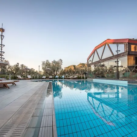 Traldi Resort