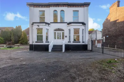 Peel Mount Villa Hotels in 