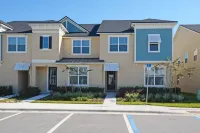 5 Bedrooms Townhome w- Splashpool - 8205sa 5 Townhouse by Redawning Hotels in Downtown Kissimmee