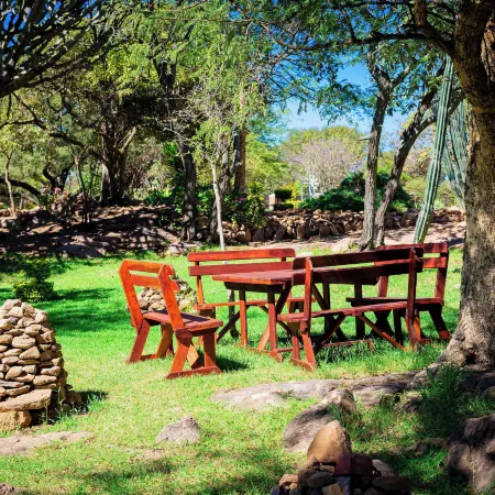 Dakeni Game Farm