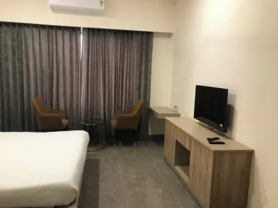 AJ'S Arcade Các khách sạn gần Laxmi Narayan Mandir