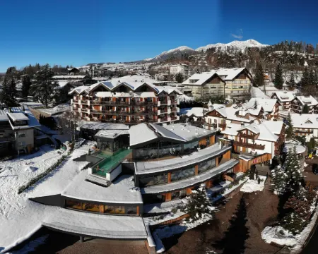 La Roccia Wellness Hotel Hotels in Cavalese