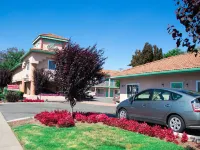 Discovery Inn Hotels in Hayward