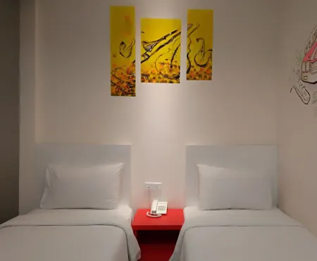 Hotel Strawberry Fields