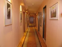 馬其頓廣場客房飯店的房間