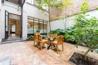 Casa Danubio Near Reforma by VH Hotels in 