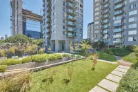 Torre Montagna I Stylish 1BR With Balcony in Nu ez Hotell i Núñez
