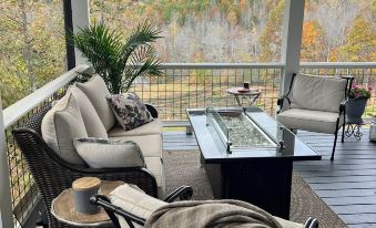 Lakeside Valley Vineyards B&B